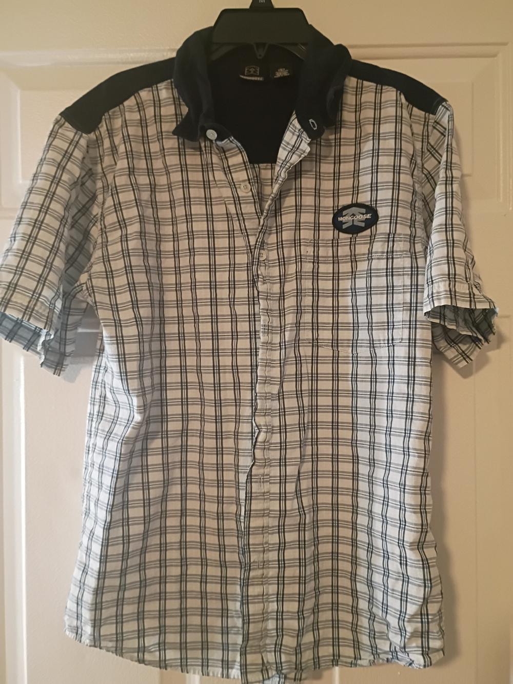 Men's Short-Sleeve Plaid Button-Down Shirt - White/Black